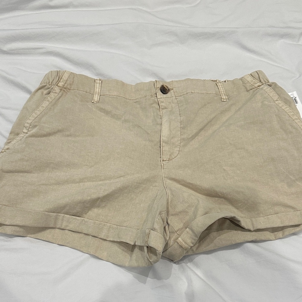 Old Navy Tan Women's Cargo Shorts